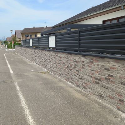 Instalacion piedra panel alpina multicolor